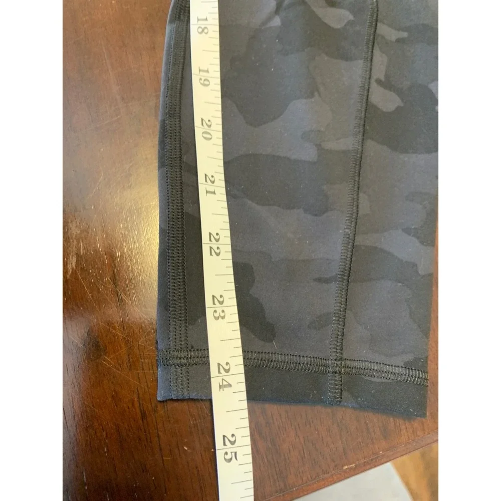 Lululemon Camo‎ Size 6 Leggings Active Running Casual